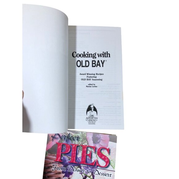 Old Bay Recipes Lot of 4 Cookbooks Seafood One-Pot Meals & Pies Baking - Picture 7 of 12